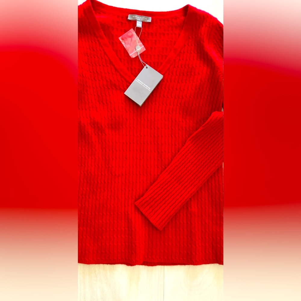 Neiman Marcus Sweater NWT
